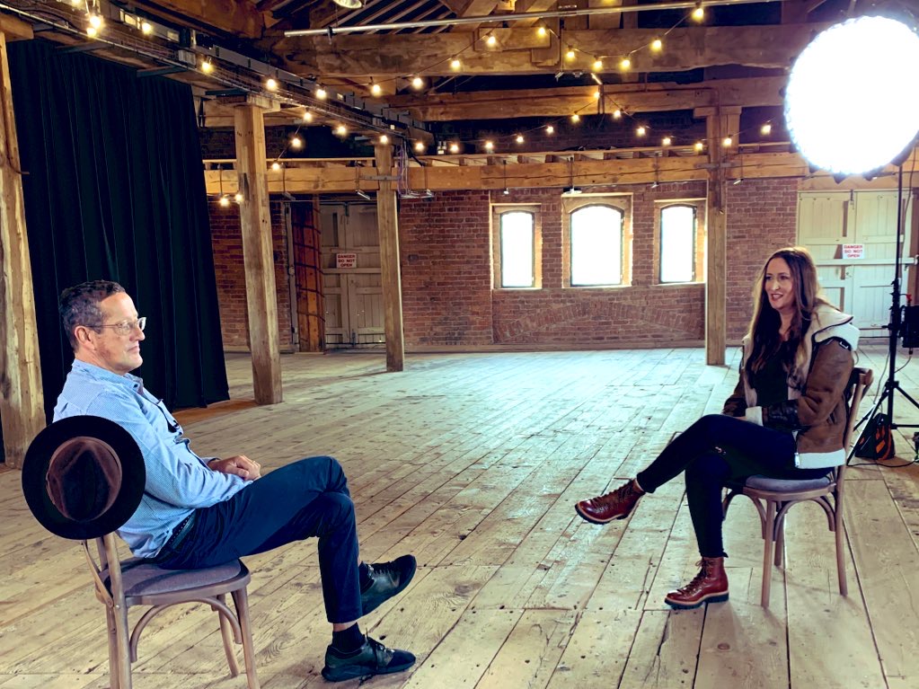 0FE0C120-6292-40AA-B864-BF0427A69A8F